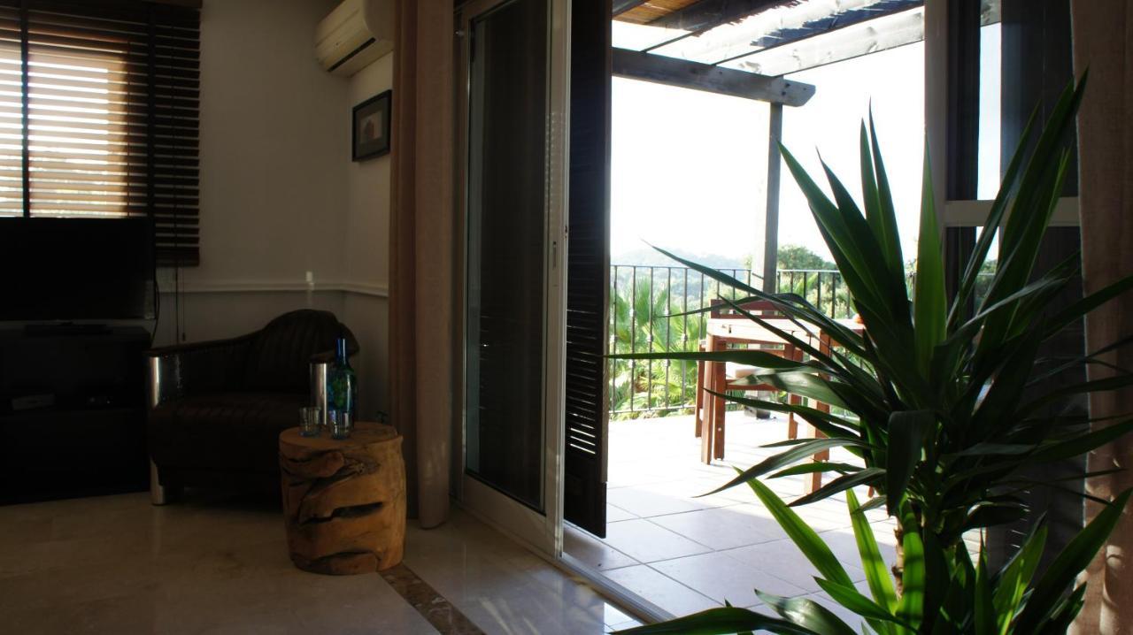 Kia Ora Retreat Casares Exterior photo